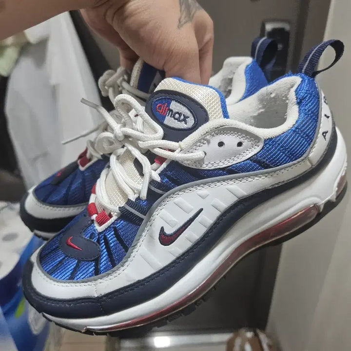 [BUNJANG] Nike Air Max 98 Gundam Blue/White Sneakers / 나이키 에어맥스 98 건담  파랑/흰색 운동화 건담