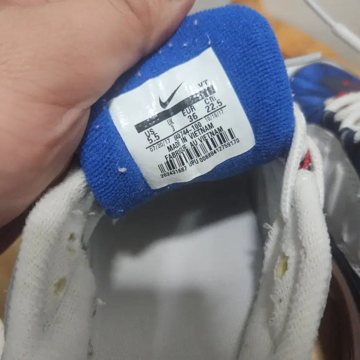 [BUNJANG] Nike Air Max 98 Gundam Blue/White Sneakers / 나이키 에어맥스 98 건담  파랑/흰색 운동화 건담