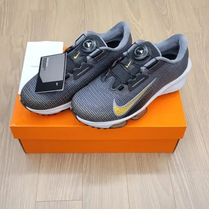 [BUNJANG] Nike Infinity Tour 2 BOA Golf Shoes / 새상품매장판) 나이키 골프화 인피니티 투어 2 보아 스파이크 245m