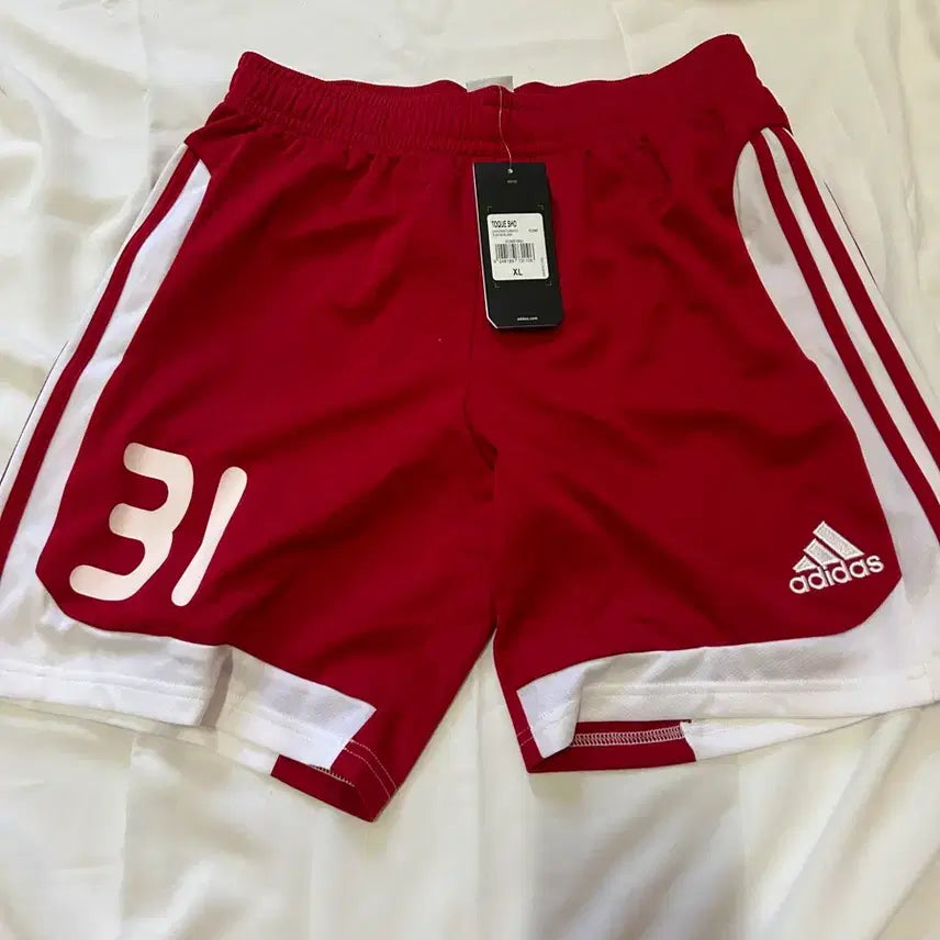 [BUNJANG] Adidas Red Three-Stripe Shorts XL / 아디다스 빨간색 3선 반바지 XL .(73)