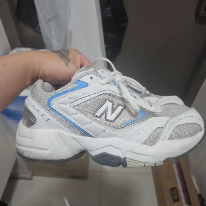 [BUNJANG] New Balance 452 White/Blue Sneakers / 뉴발란스 운동화 흰파