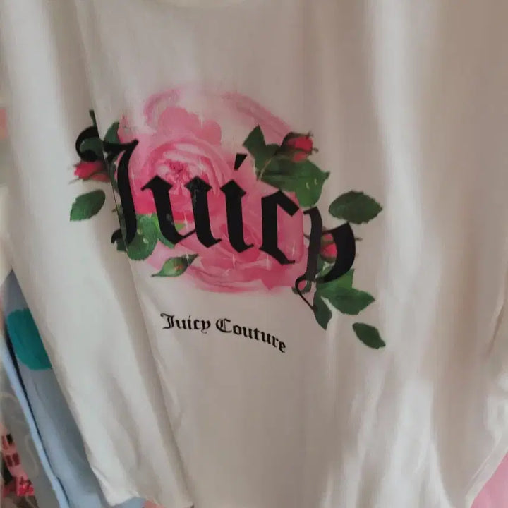 [BUNJANG] Juicy Couture Flower Print Short Sleeve T-shirt (M) / 쥬시꾸뛰르 플라워 반팔 티셔츠 M