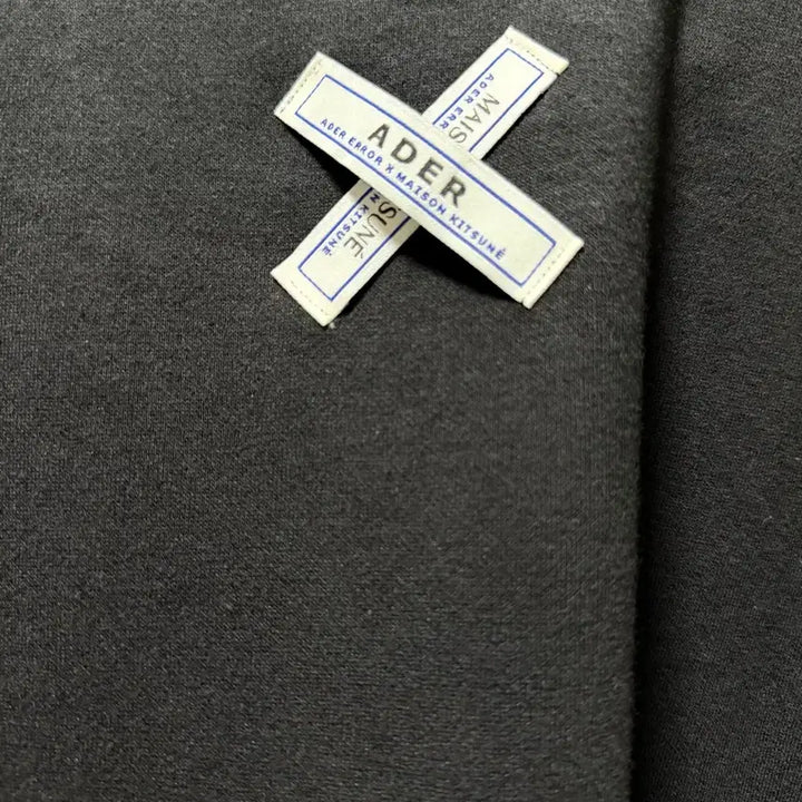 [SOLD OUT] 아더에러 메종키츠네 콜라보 반팔A3