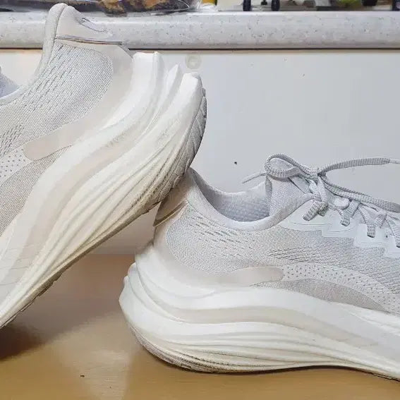 [BUNJANG] Puma MagmaX Nitro 260 Running Shoes / 퓨마 매그맥스 나이트로 260 러닝화
