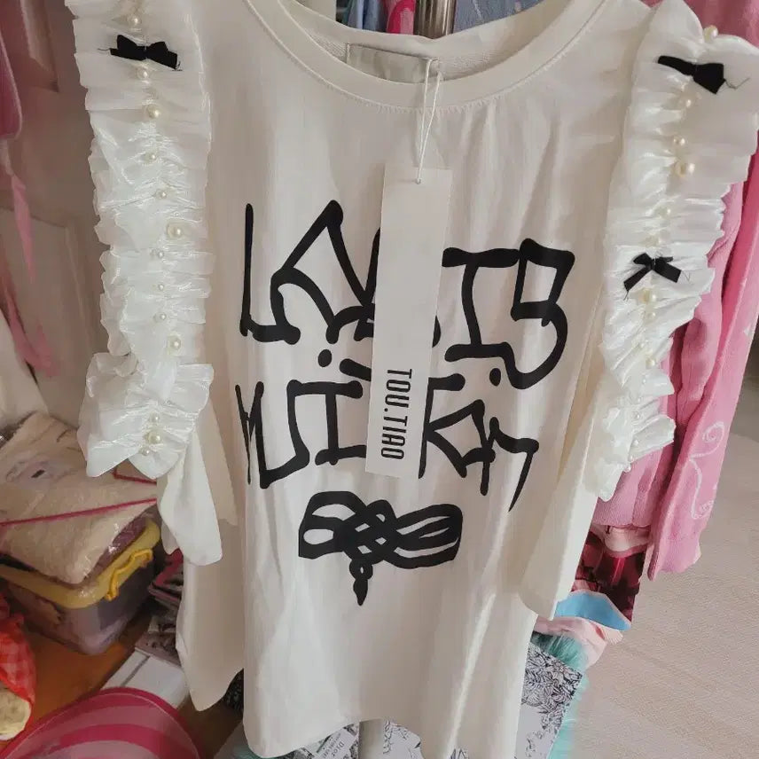 [BUNJANG] TOU.TIAO Frill Pearl White T-shirt / TOU.TIAO 프릴 진주 반팔 티셔츠