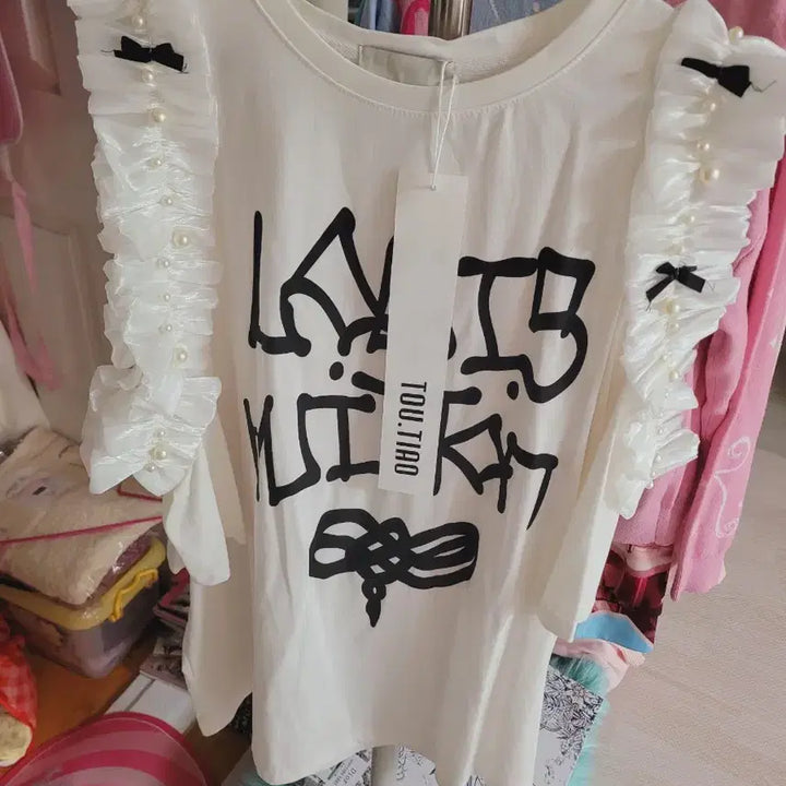 [BUNJANG] TOU.TIAO Frill Pearl White T-shirt / TOU.TIAO 프릴 진주 반팔 티셔츠