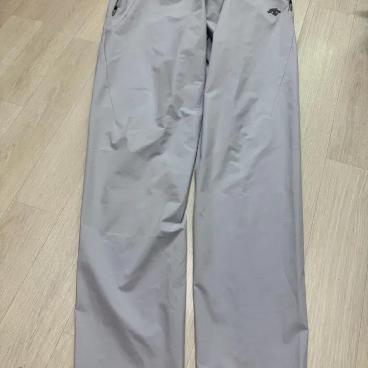 [SOLD OUT] 데상트 긴바지 판매합니다!