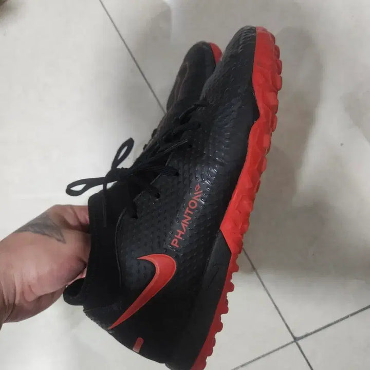[BUNJANG] Nike Phantom Football Boots Black/Red / 나이키 팬텀 축구화 블랙/레드