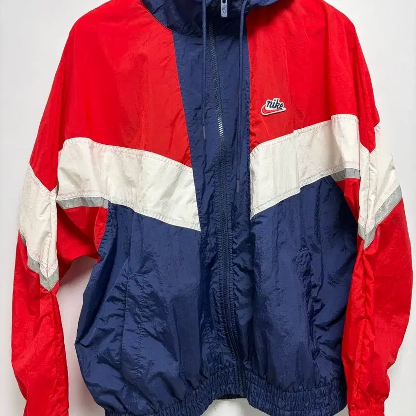 [SOLD OUT] 나이키 바람막이 XL 입니다.