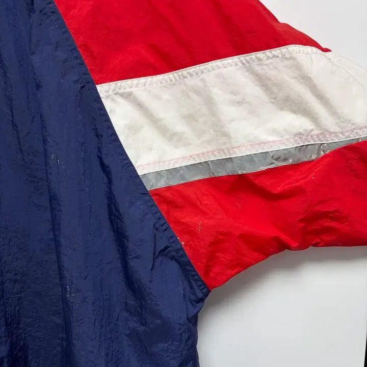 [SOLD OUT] 나이키 바람막이 XL 입니다.