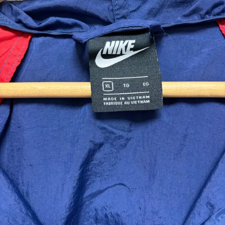 [SOLD OUT] 나이키 바람막이 XL 입니다.