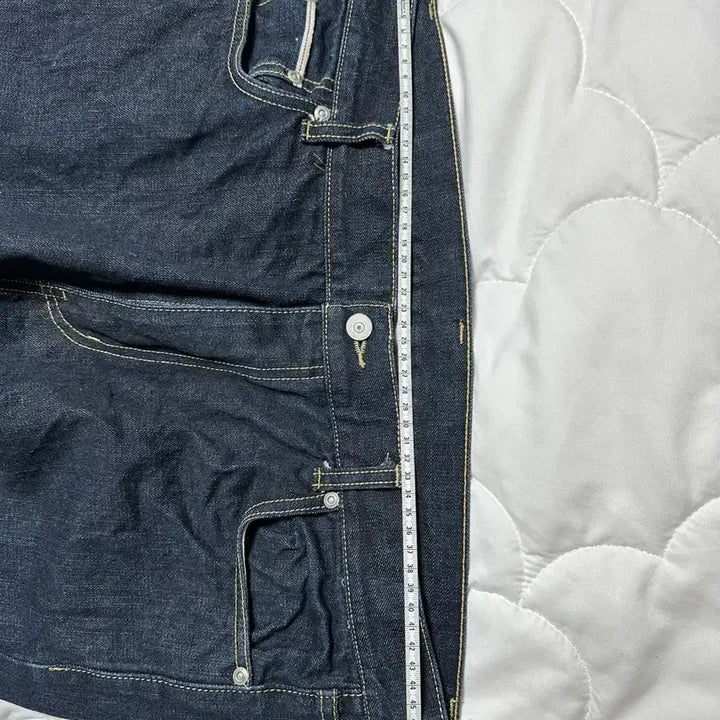 [BUNJANG] Uniform Bridge Selvedge Denim Jeans / 유니폼브릿지 셀비지 데님 36