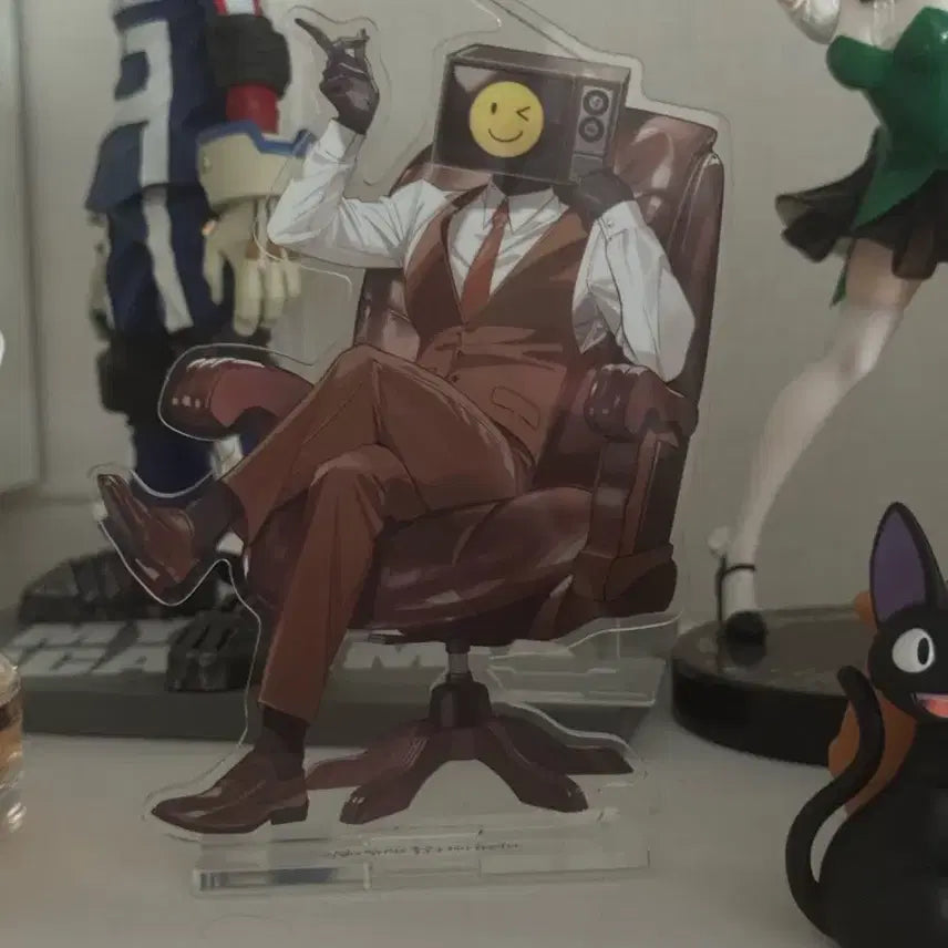 [BUNJANG] Goedamchulgeun Brown Acrylic Stand / 괴담출근 브라운 아크릴 스탠드