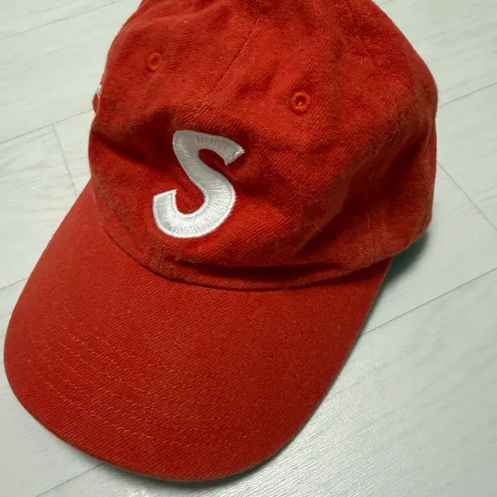 [BUNJANG] Supreme Kevlar Denim S Logo 6-Panel Cap Red / 슈프림 케블라 데님 S 로고 6-패널 캡 레드
