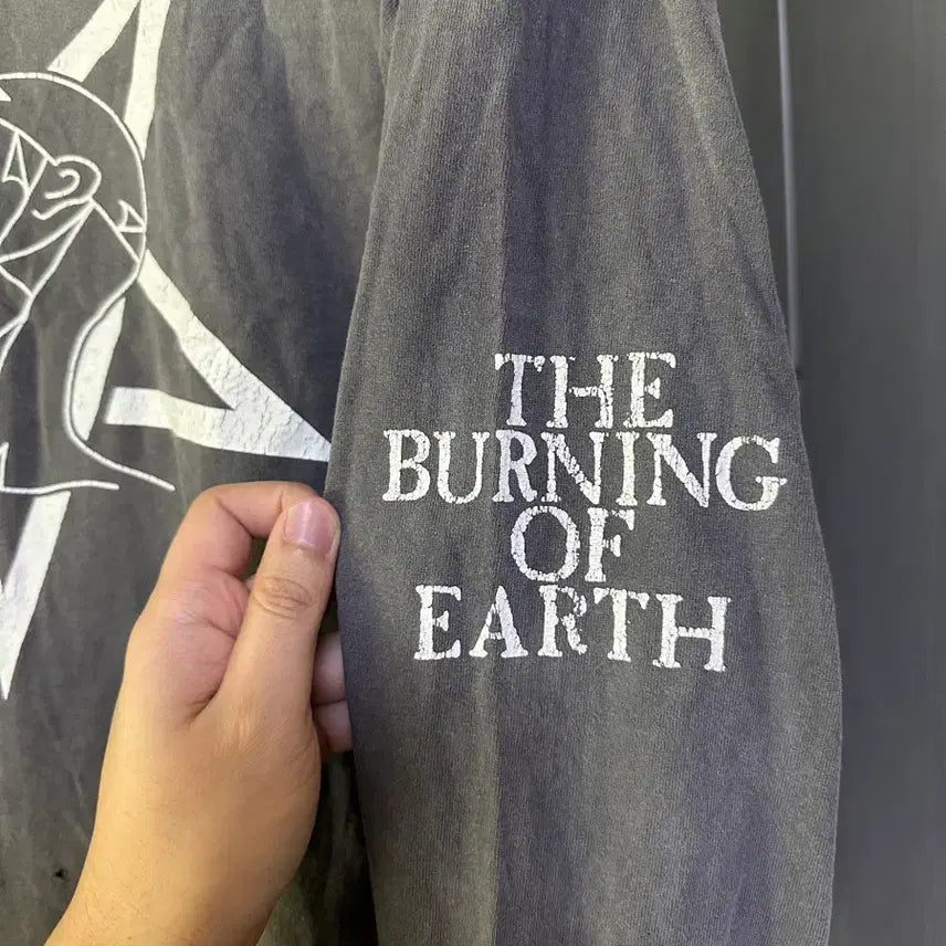 [BUNJANG] Saint Michael The Burning of Earth Long Sleeve / [XXL] 세인트미카엘 The burning of earth 롱 슬리브