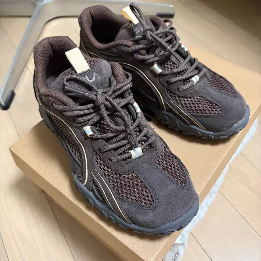 [BUNJANG] Fila Escape Chocolate Sneakers 220 / 휠라 에샤페 초코 220