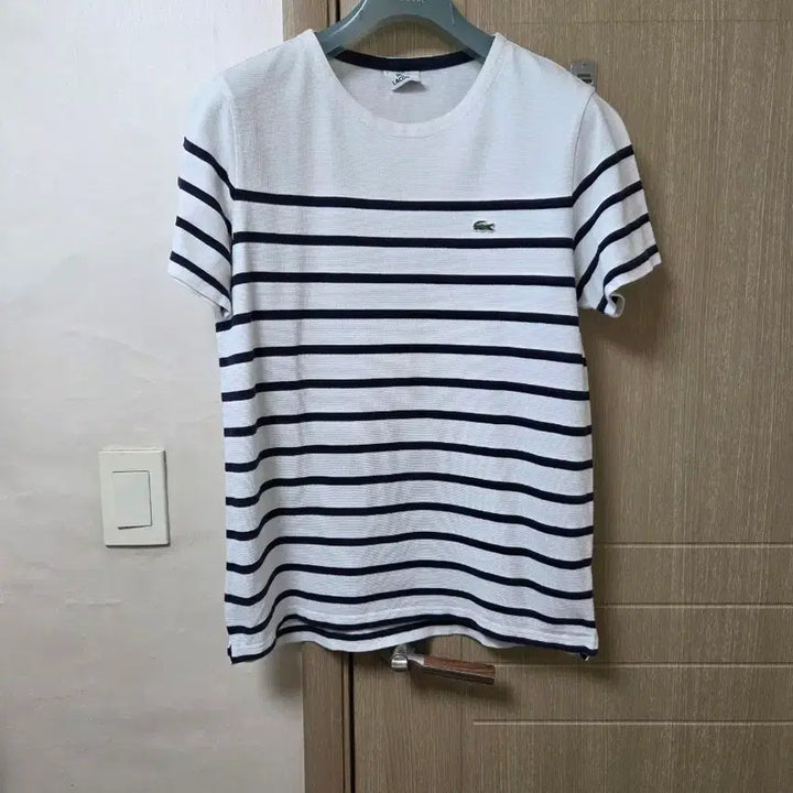 [BUNJANG] Lacoste Striped T-shirt / 라코스테 스트라이프 반팔티 100