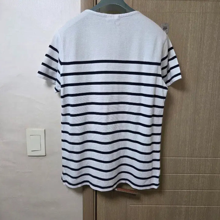 [BUNJANG] Lacoste Striped T-shirt / 라코스테 스트라이프 반팔티 100