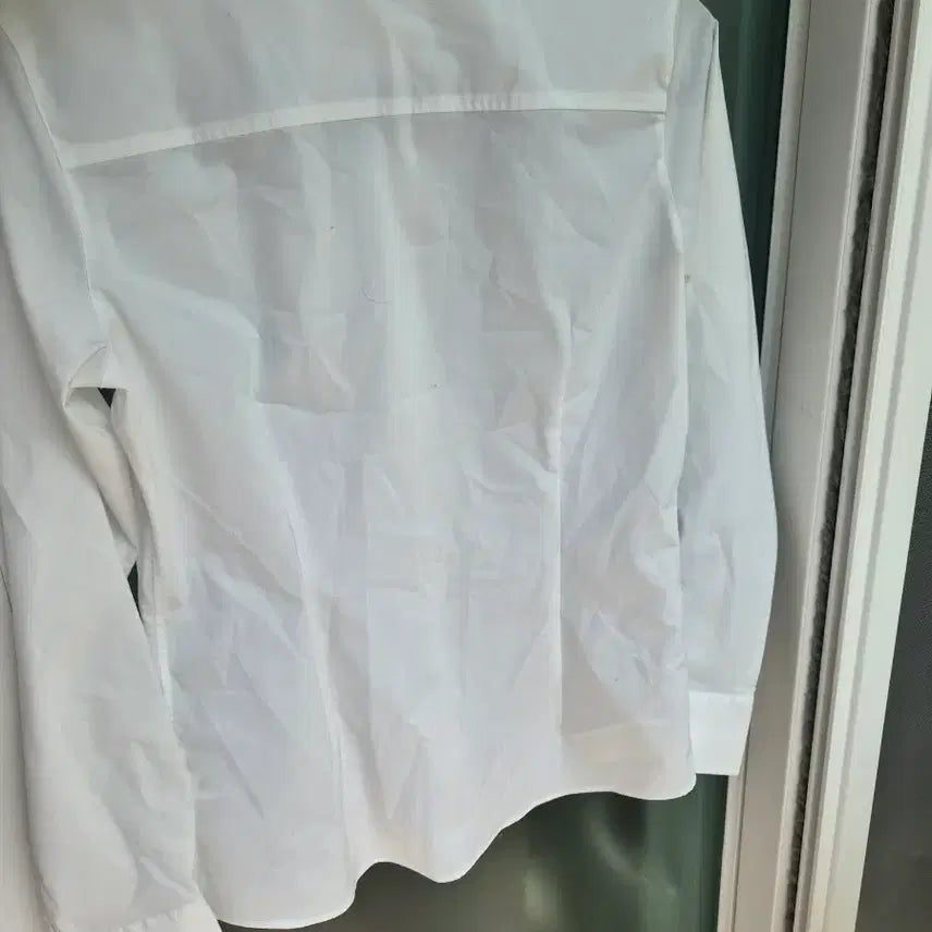 [BUNJANG] Uniqlo White Collar Long Sleeve Shirt / 유니클로 화이트 칼라넥 긴팔 셔츠