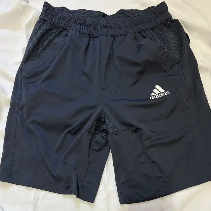 [BUNJANG] Adidas Black Training Shorts / 아디다스 블랙 트레이닝 반바지 100 .(74)