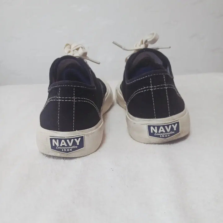 [SOLD OUT] (38) 슈펜스니커즈 250mm