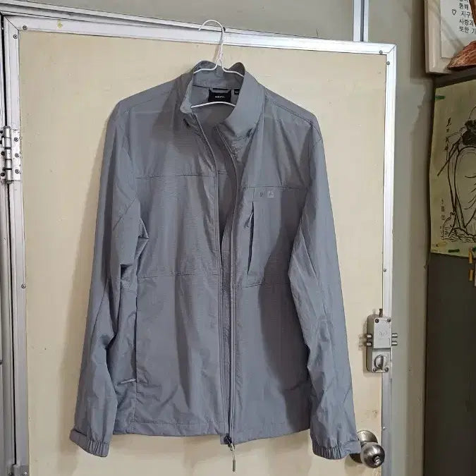 [SOLD OUT] 네파남성봄여름자켓100싸이즈새옷