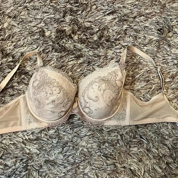[SOLD OUT] 오르화 레이스 장식 브라 베이지 70 E