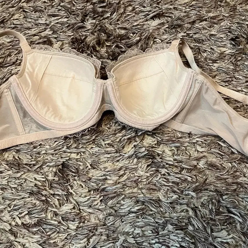 [SOLD OUT] 오르화 레이스 장식 브라 베이지 70 E