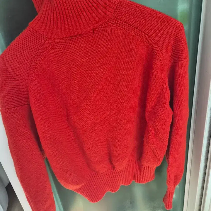 [BUNJANG] Uniqlo Red Half Neck Knit / 유니클로 레드 하프넥 니트
