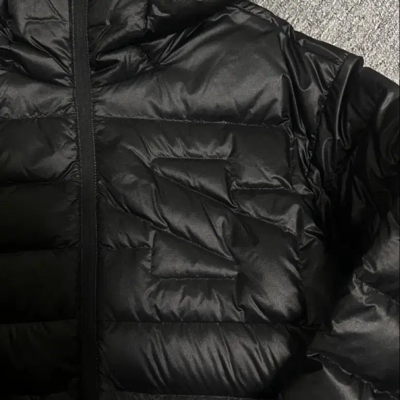 [BUNJANG] Salomon Lightweight Padded Jacket (XL) / 살로몬