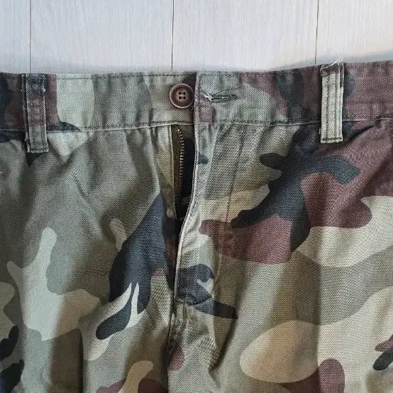 [SOLD OUT] 카모 카고 반바지 34~35 사이즈