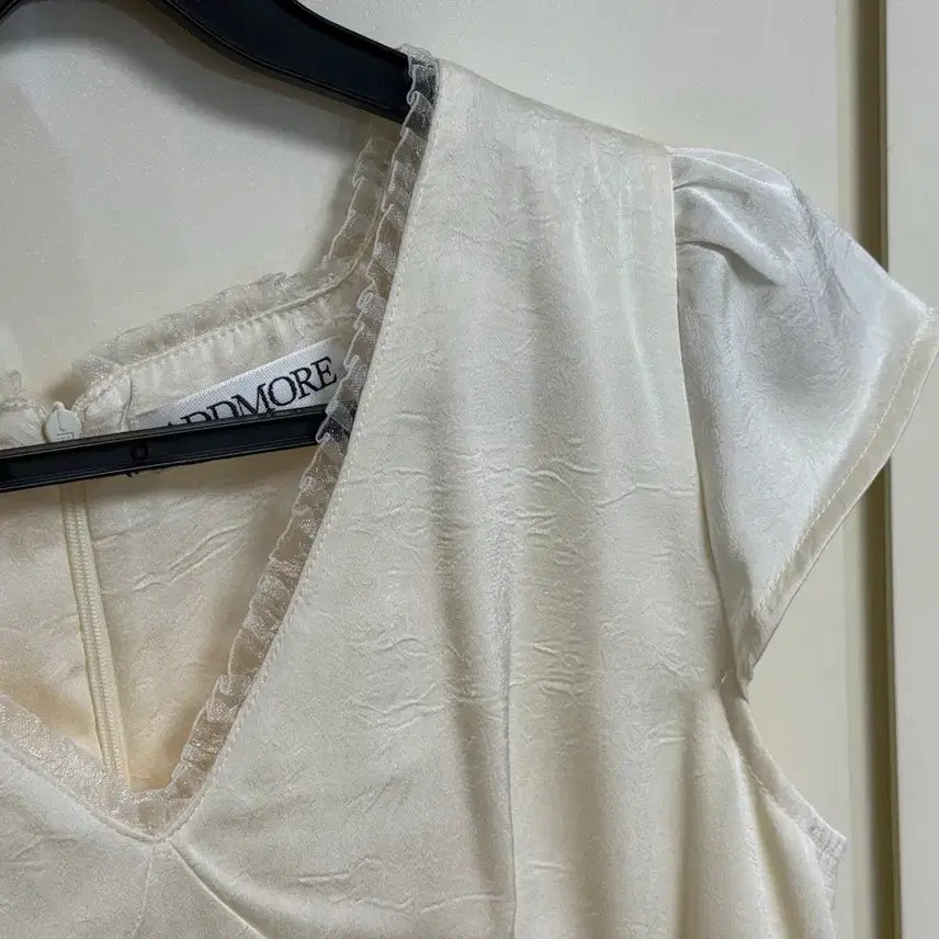 [SOLD OUT] 에드모어 글로우 쉬폰 롱 원피스