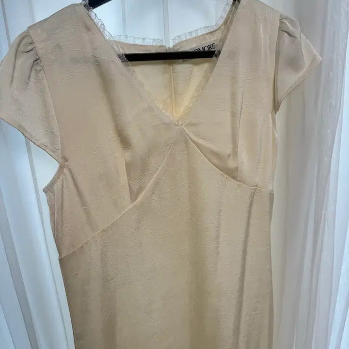 [SOLD OUT] 에드모어 글로우 쉬폰 롱 원피스