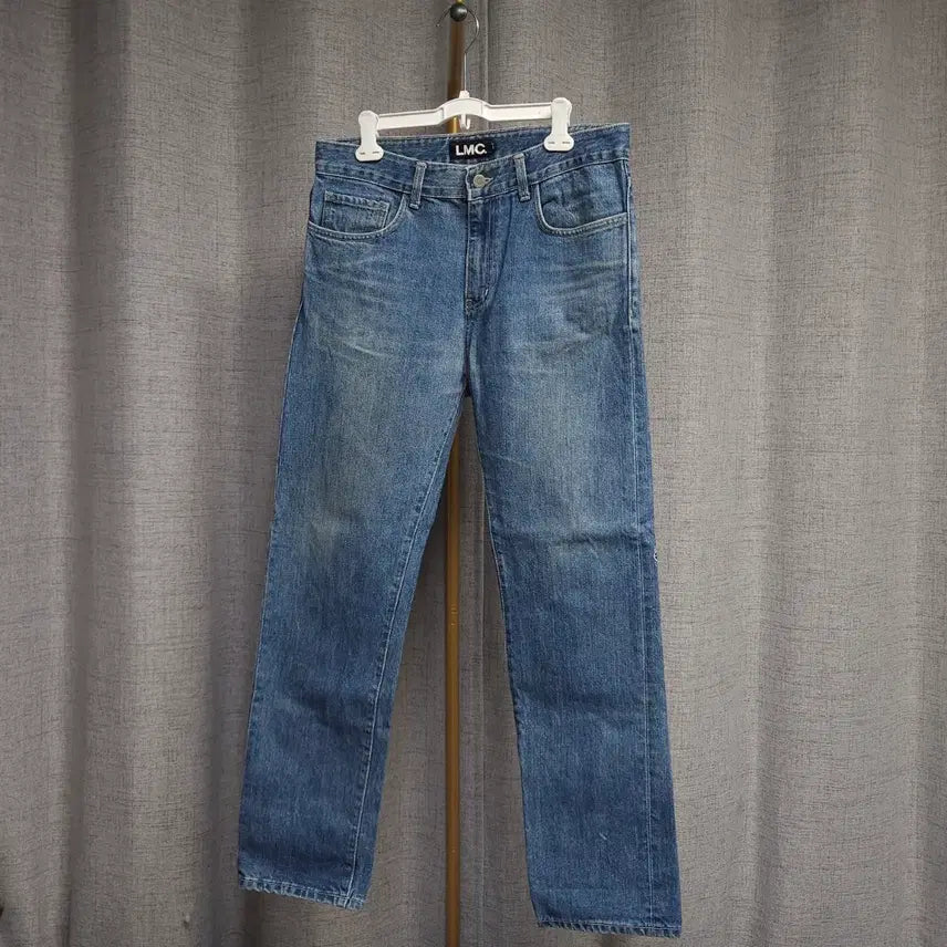 [SOLD OUT] M ) LMC 스트레이트 중청 청바지