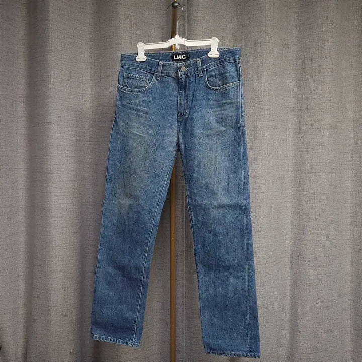 [SOLD OUT] M ) LMC 스트레이트 중청 청바지