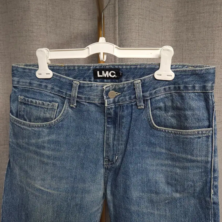 [SOLD OUT] M ) LMC 스트레이트 중청 청바지