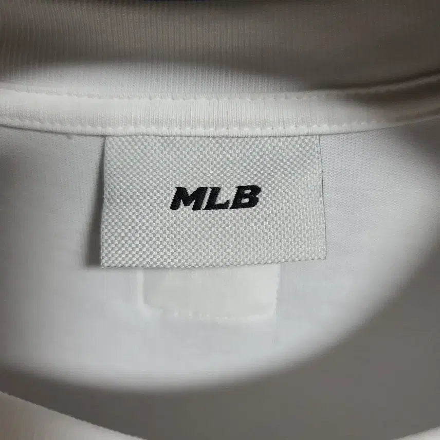 [SOLD OUT] L ) MLB 하트 스몰로고 오버핏 반팔티