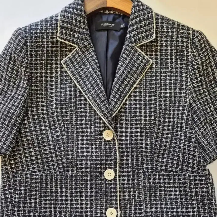 [SOLD OUT] 질스튜어트뉴욕 트위드 세미크롭 자켓44~55