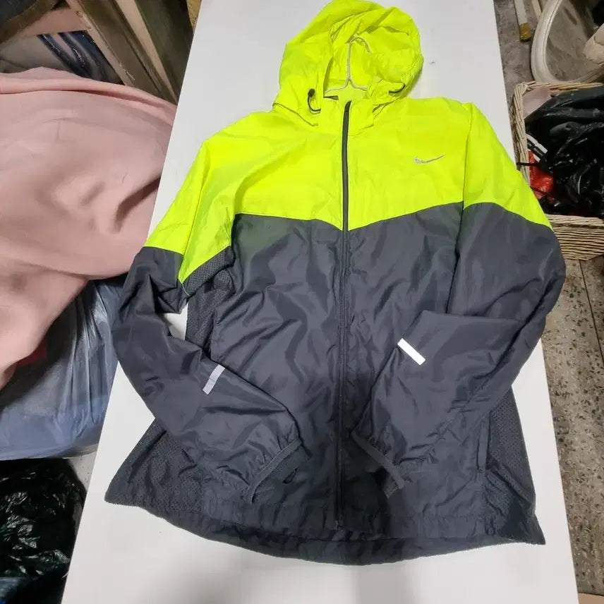 [SOLD OUT] 나이키 바람막이 점퍼