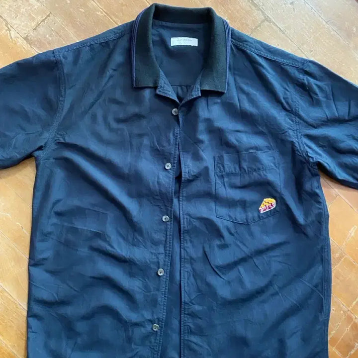 [BUNJANG] Customellow Navy Embroidered Short Sleeve Shirt / 커스텀멜로우 네이비 반팔 셔츠 38/00 (100)