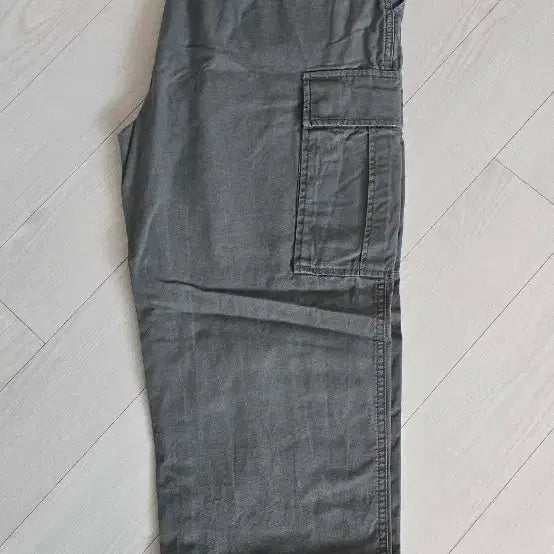 [SOLD OUT] H&amp;M 남성 카고 팬츠 34/30 그레이