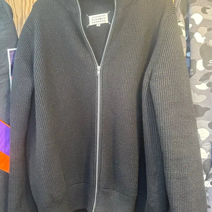[SOLD OUT] 메종 마르지엘라 블랙 니트 집업