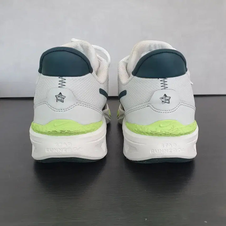 [SOLD OUT] 나이키 스타 러너 4(250)
