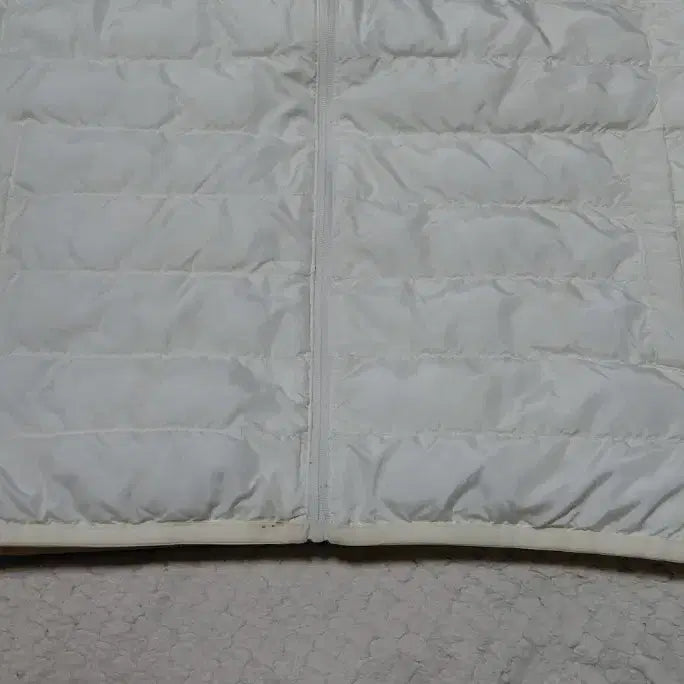 [SOLD OUT] 밀레 여성 패딩 조끼 100