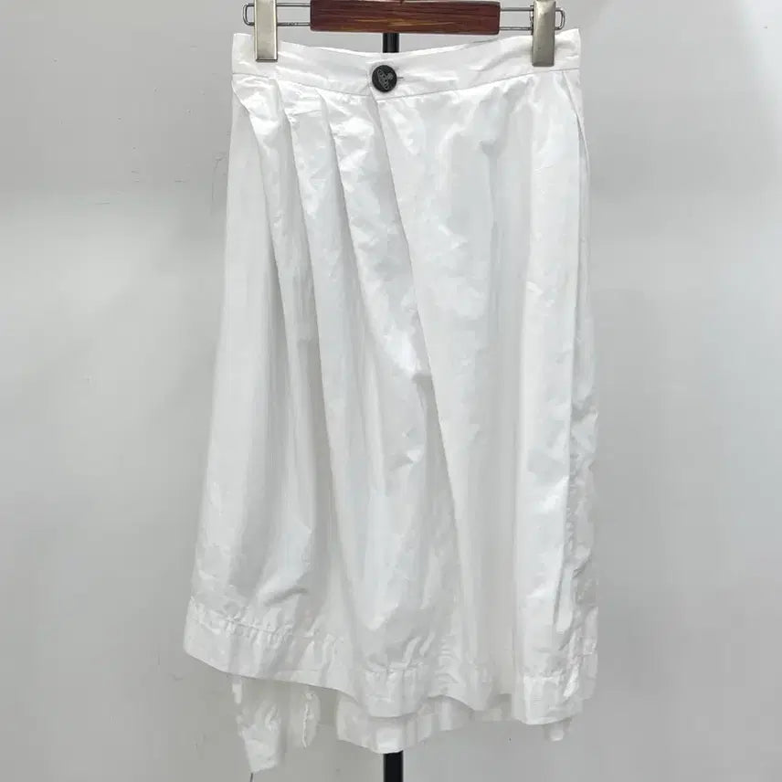 [SOLD OUT] 비비안 웨스트우드 스커트
