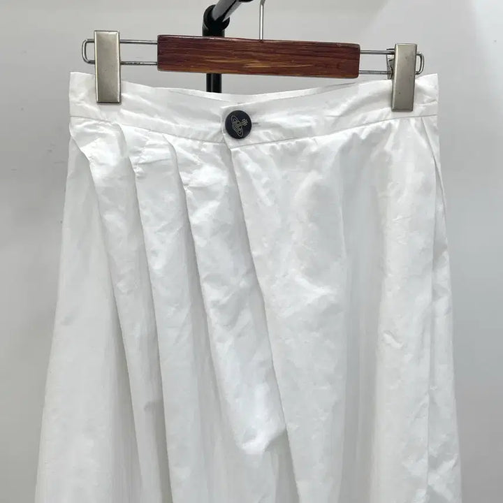 [SOLD OUT] 비비안 웨스트우드 스커트
