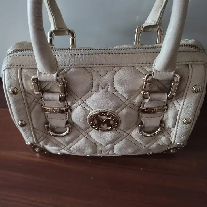 [BUNJANG] Metrocity Quilted Tote Bag - Ivory / 메트로시티 퀼팅 토트백 아이보리