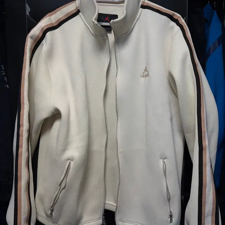 [SOLD OUT] 나이키 조던 아 마 마니에르 트랙집업 자켓 XL 105