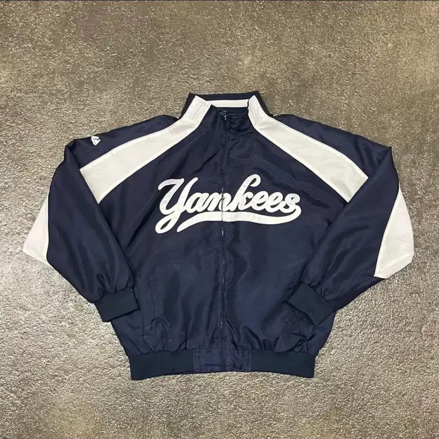 [BUNJANG] Majestic New York Yankees Windbreaker Jacket / 마제스틱 뉴욕 양키스 바람막이 자켓 L