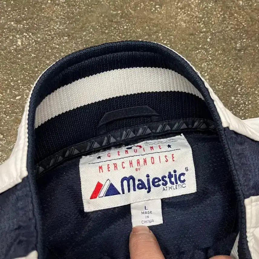 [BUNJANG] Majestic New York Yankees Windbreaker Jacket / 마제스틱 뉴욕 양키스 바람막이 자켓 L